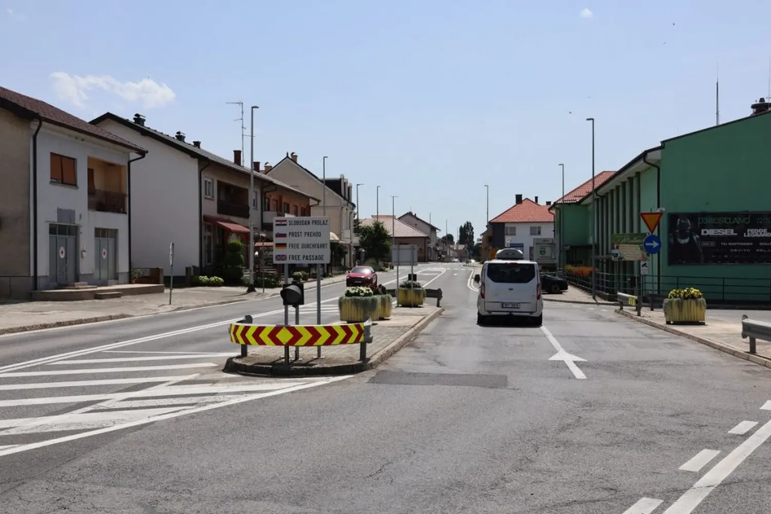 granica,carina,objekti,granična kontrola (14)