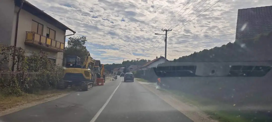 groblje peklenica, ograda (3)