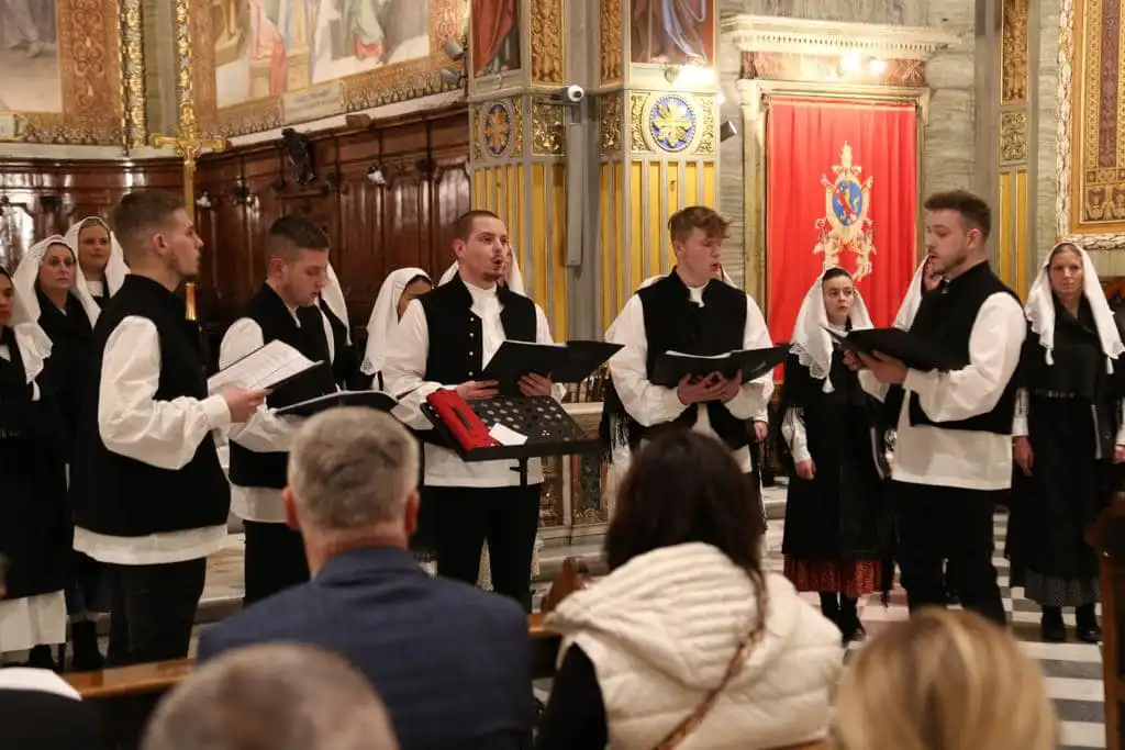 hkuu sveti martin na muri (4) hkuu sveti martin na muri (4)