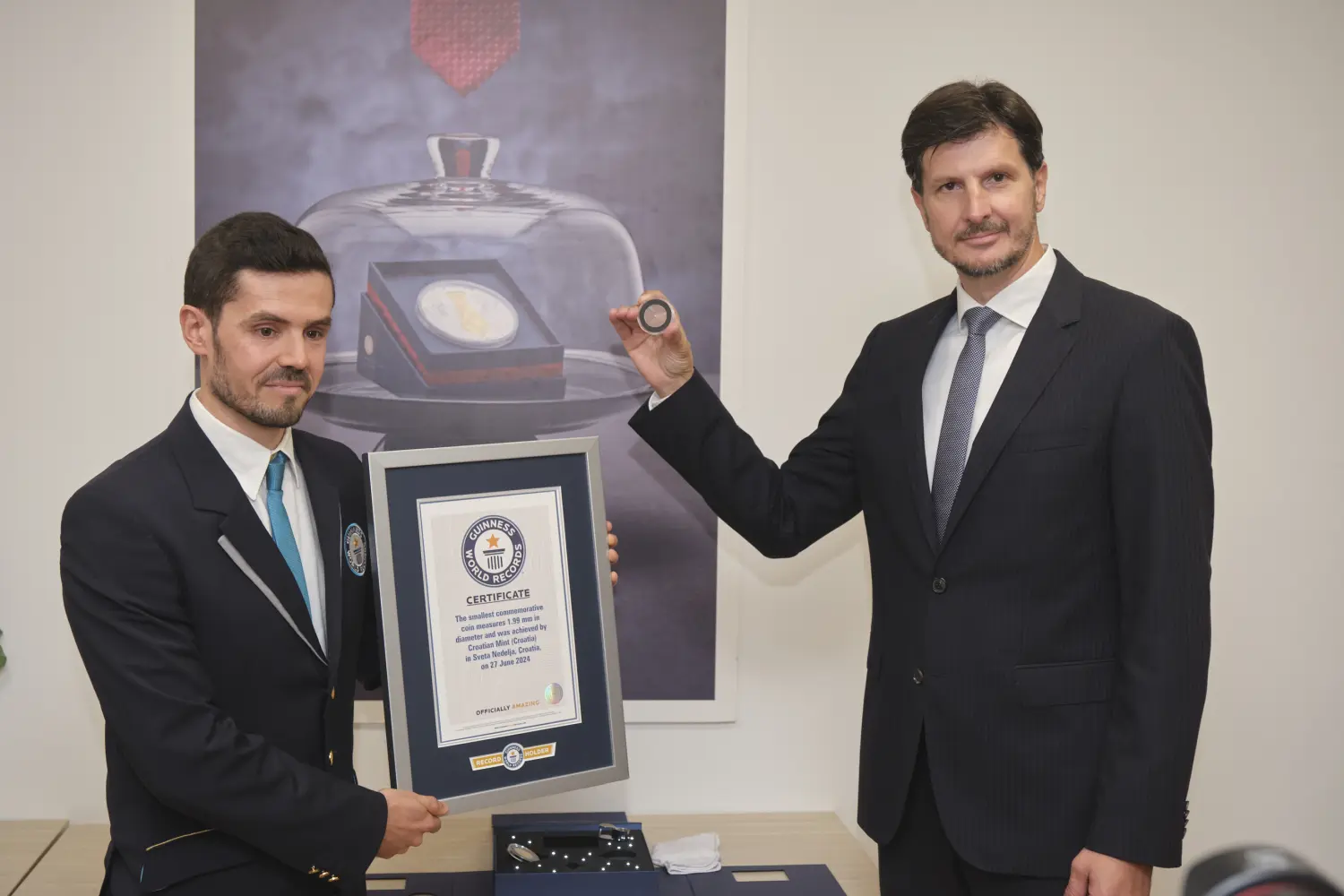 hum,najmanji zlatnik,kovanica (12)