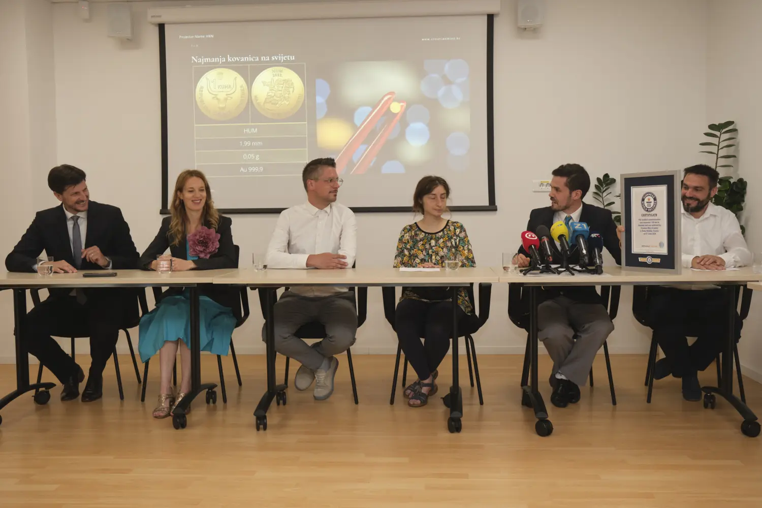 hum,najmanji zlatnik,kovanica (9)