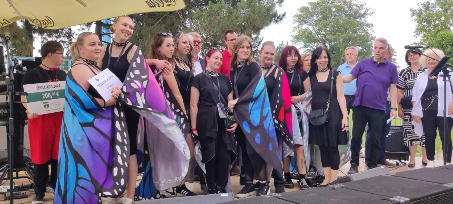 najmaturanti 4c graditeljske škole najmaturanti 4c graditeljske škole