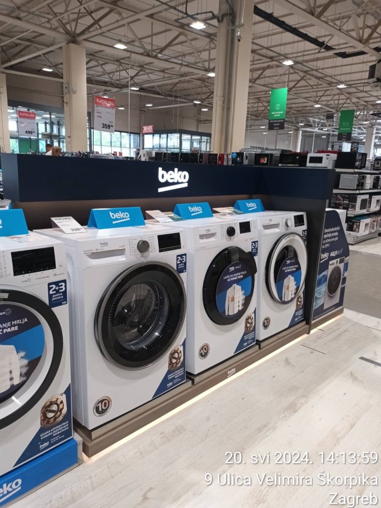 image_123650291 (Medium) image_123650291 (Medium)