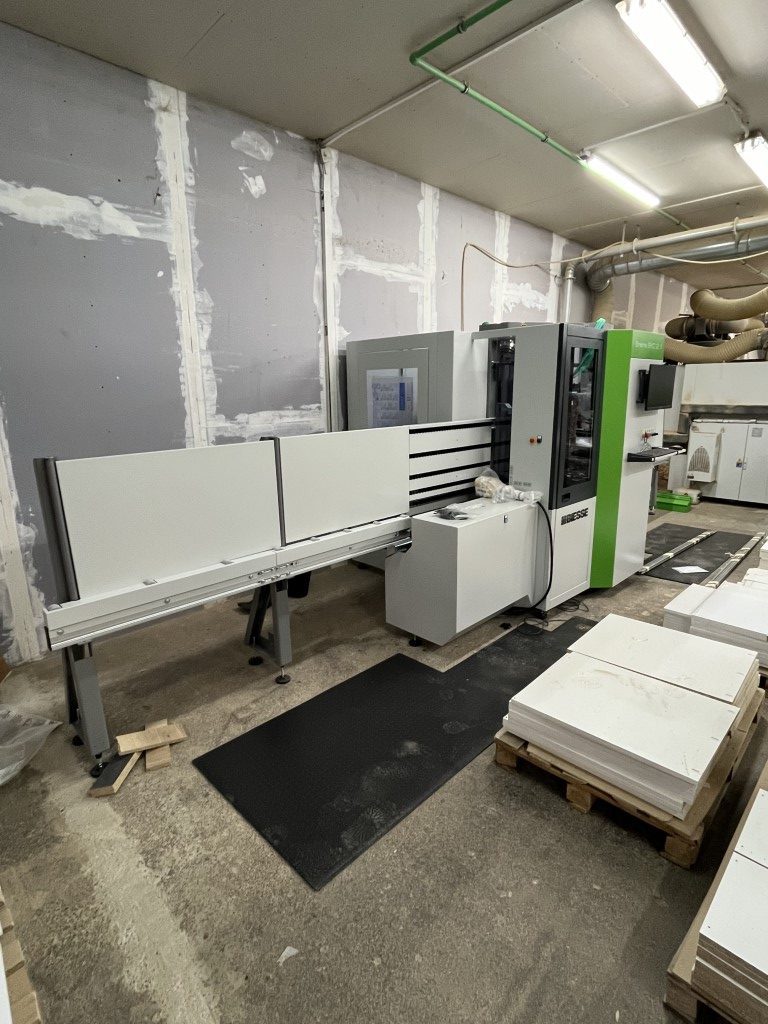 image_67237377 (Medium) image_67237377 (Medium)