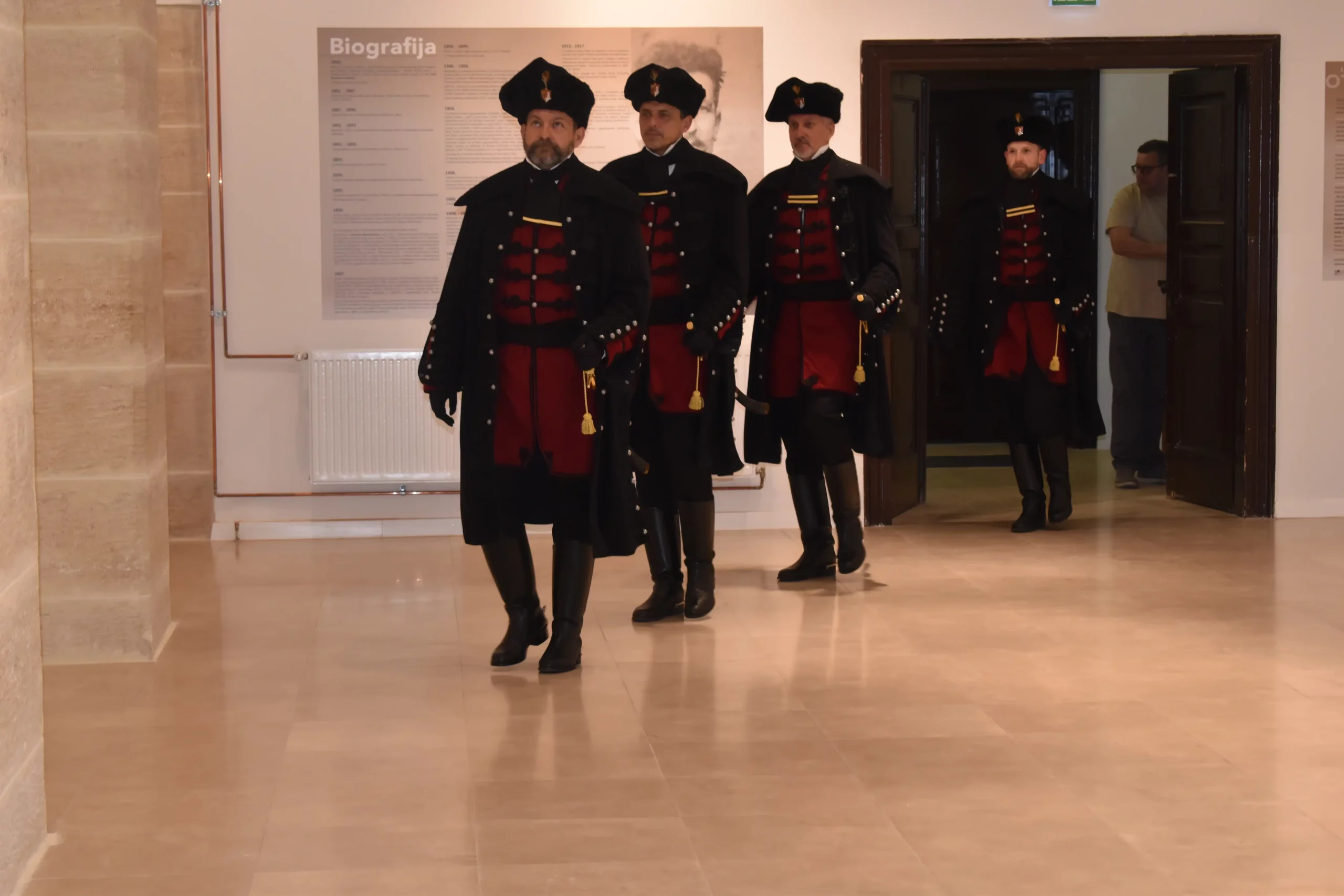 izložba Oton Iveković Slikar Zrinskih (15) izložba Oton Iveković Slikar Zrinskih (15)