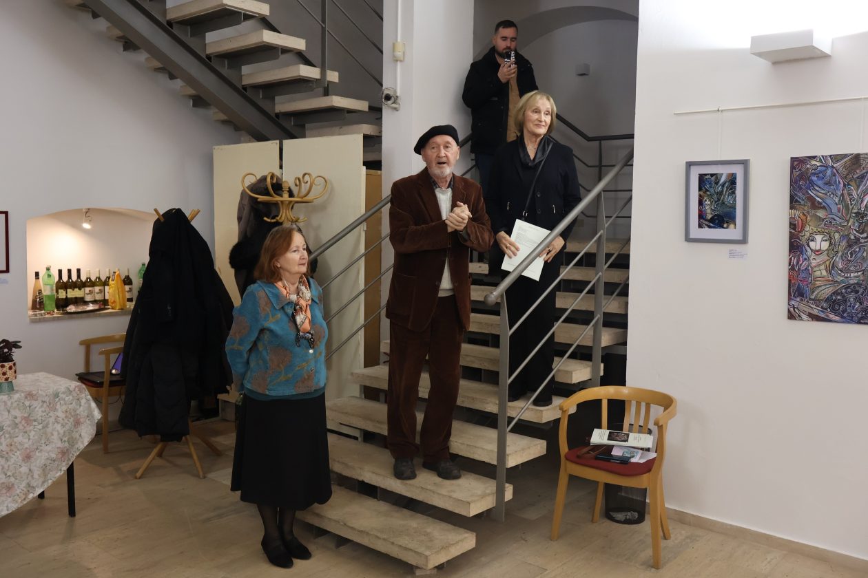 izlozba krizan (14) izlozba krizan (14)