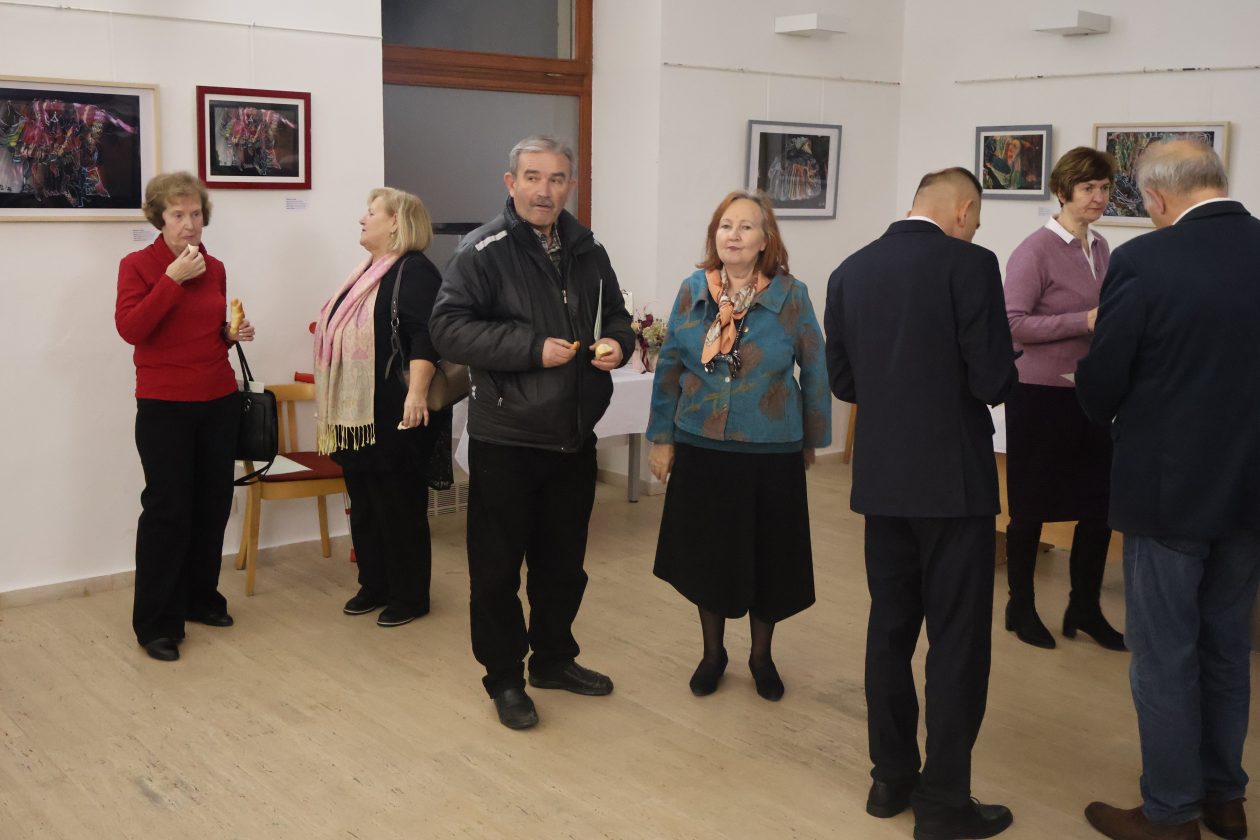 izlozba krizan (32) izlozba krizan (32)