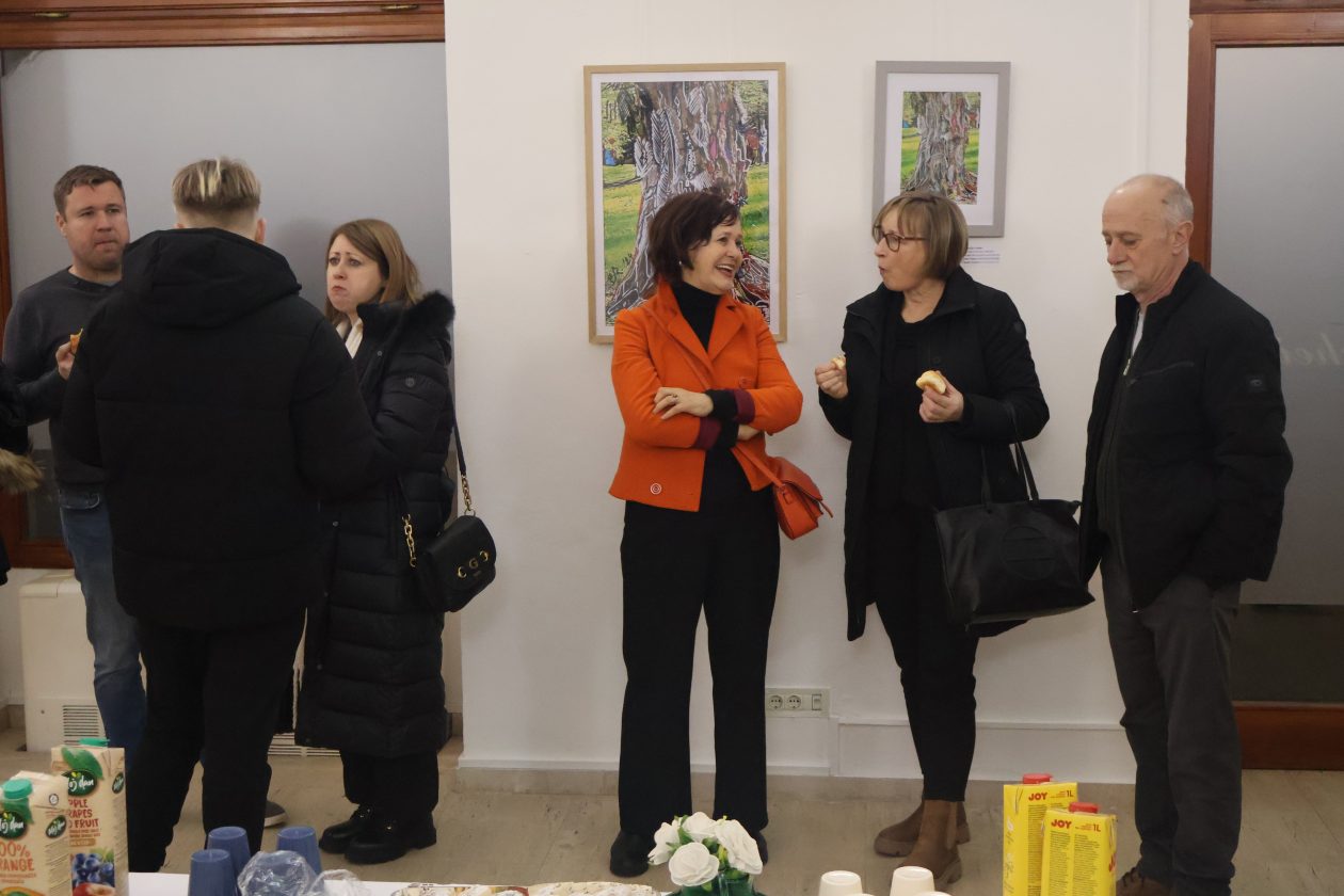 izlozba krizan (33) izlozba krizan (33)