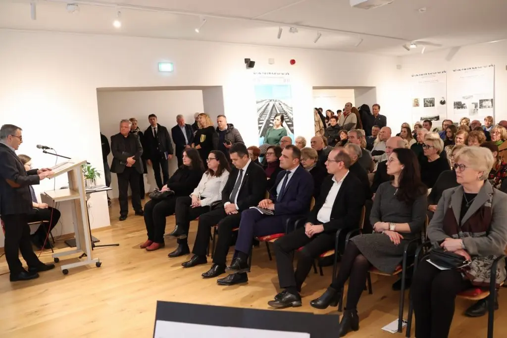 izložba o dvama transportima,riznica međimurja,holokaust (18)