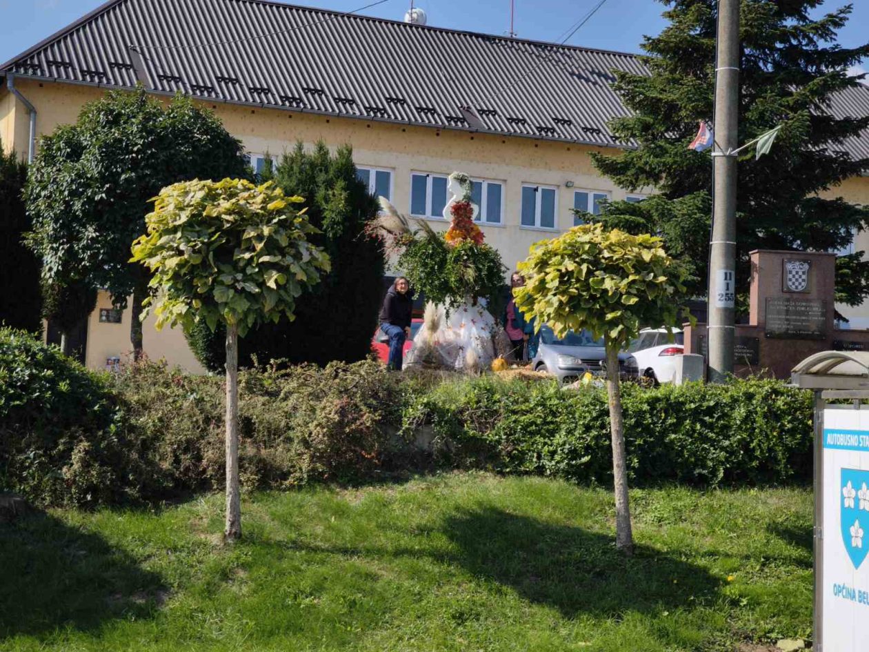 jEsenska dama, jesan u Belici, Belica 2025 (6)