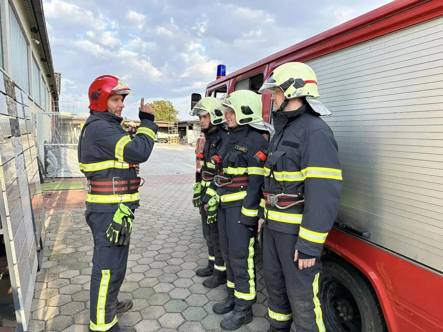 javna pokazna vježba vzgo vratišinec (8) javna pokazna vježba vzgo vratišinec (8)