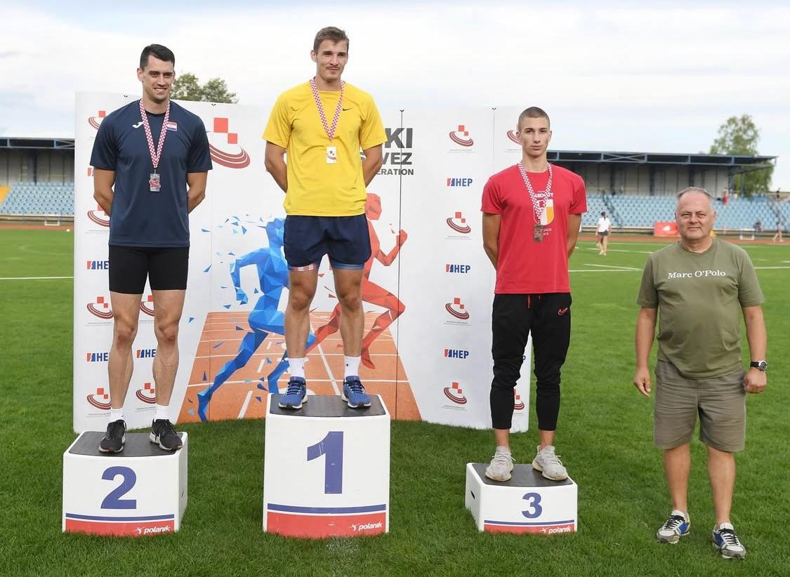 karlo marciuš (3) karlo marciuš (3)