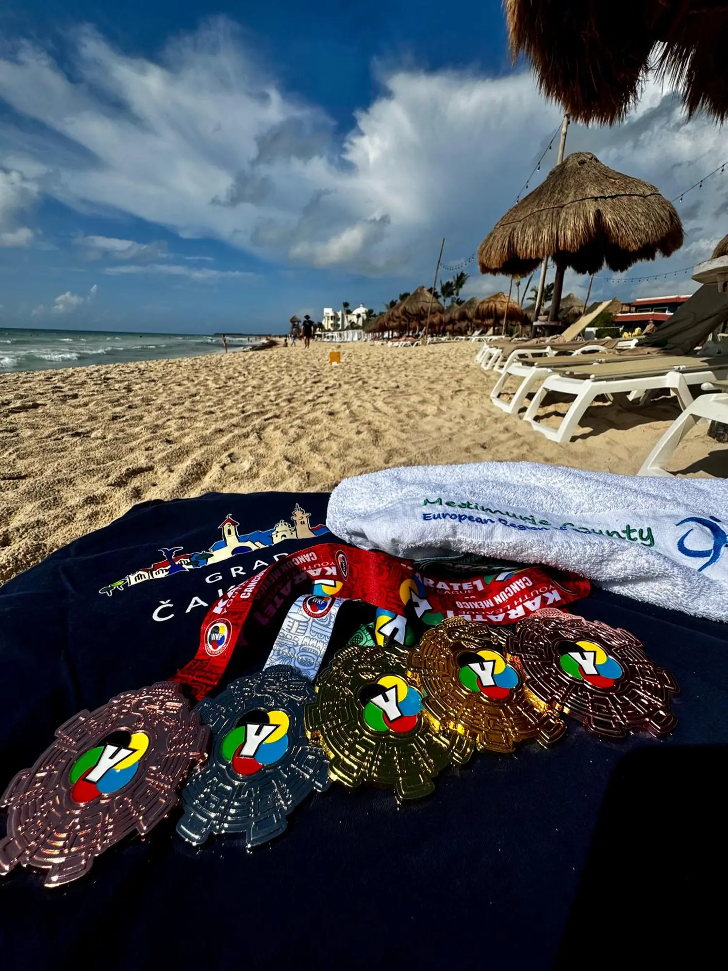 kk globus,karate (14) kk globus,karate (14)