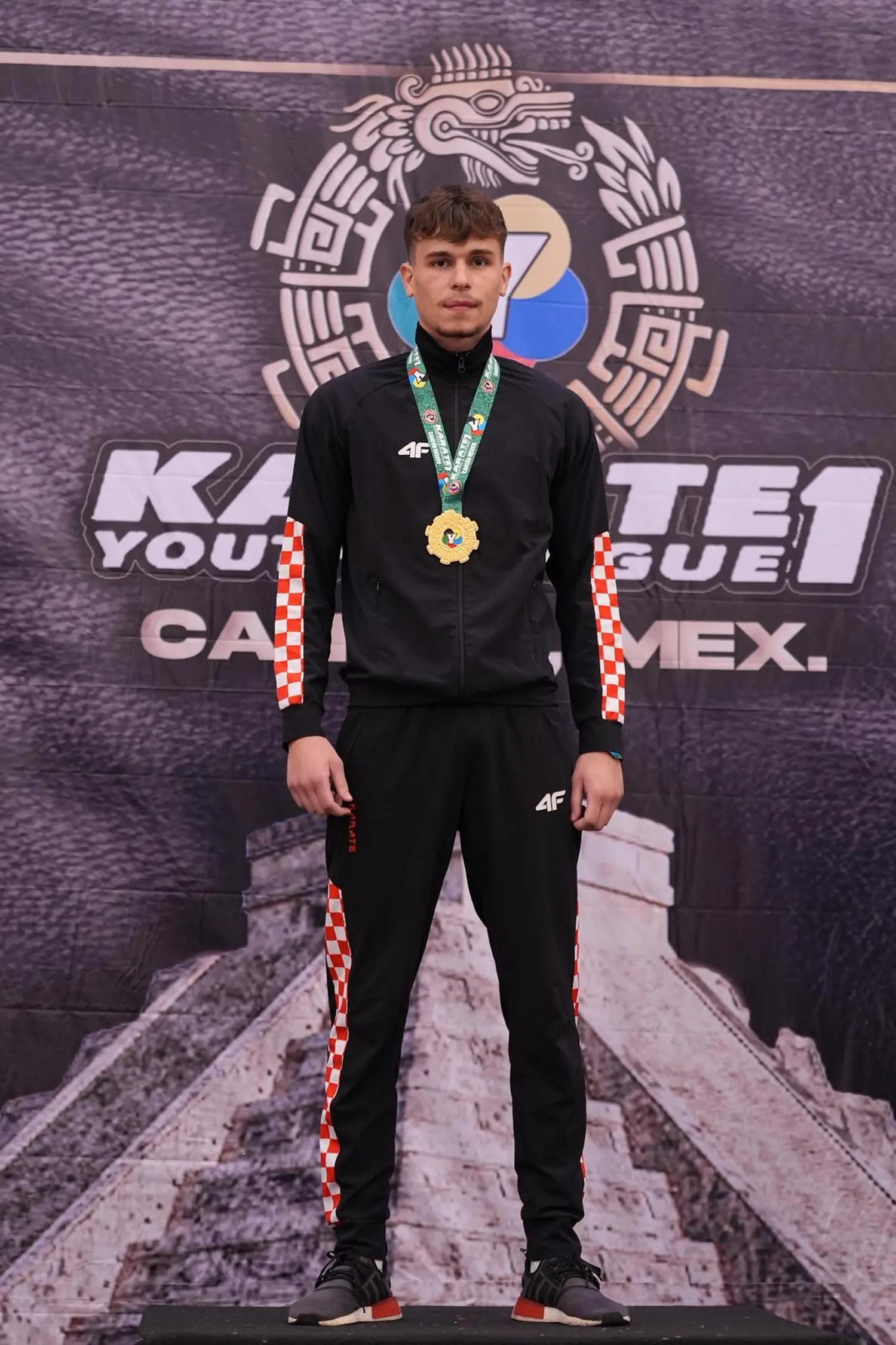 kk globus,karate (22) kk globus,karate (22)