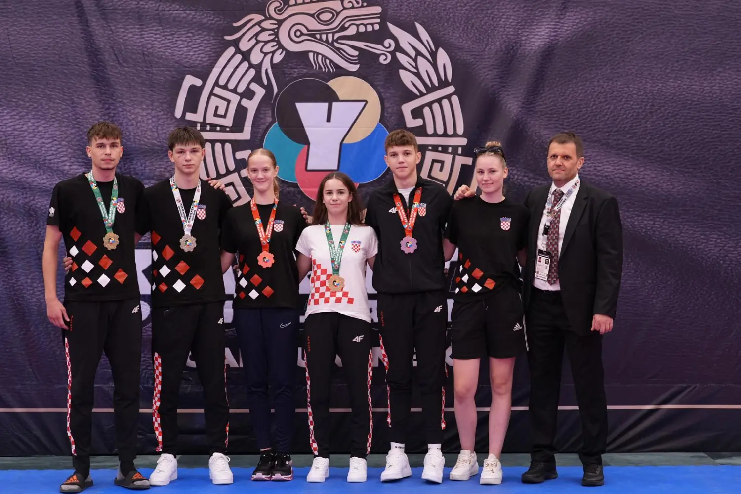 kk globus,karate (3) kk globus,karate (3)