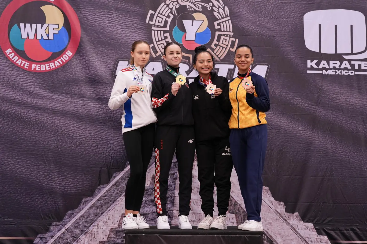 kk globus,karate (6) kk globus,karate (6)