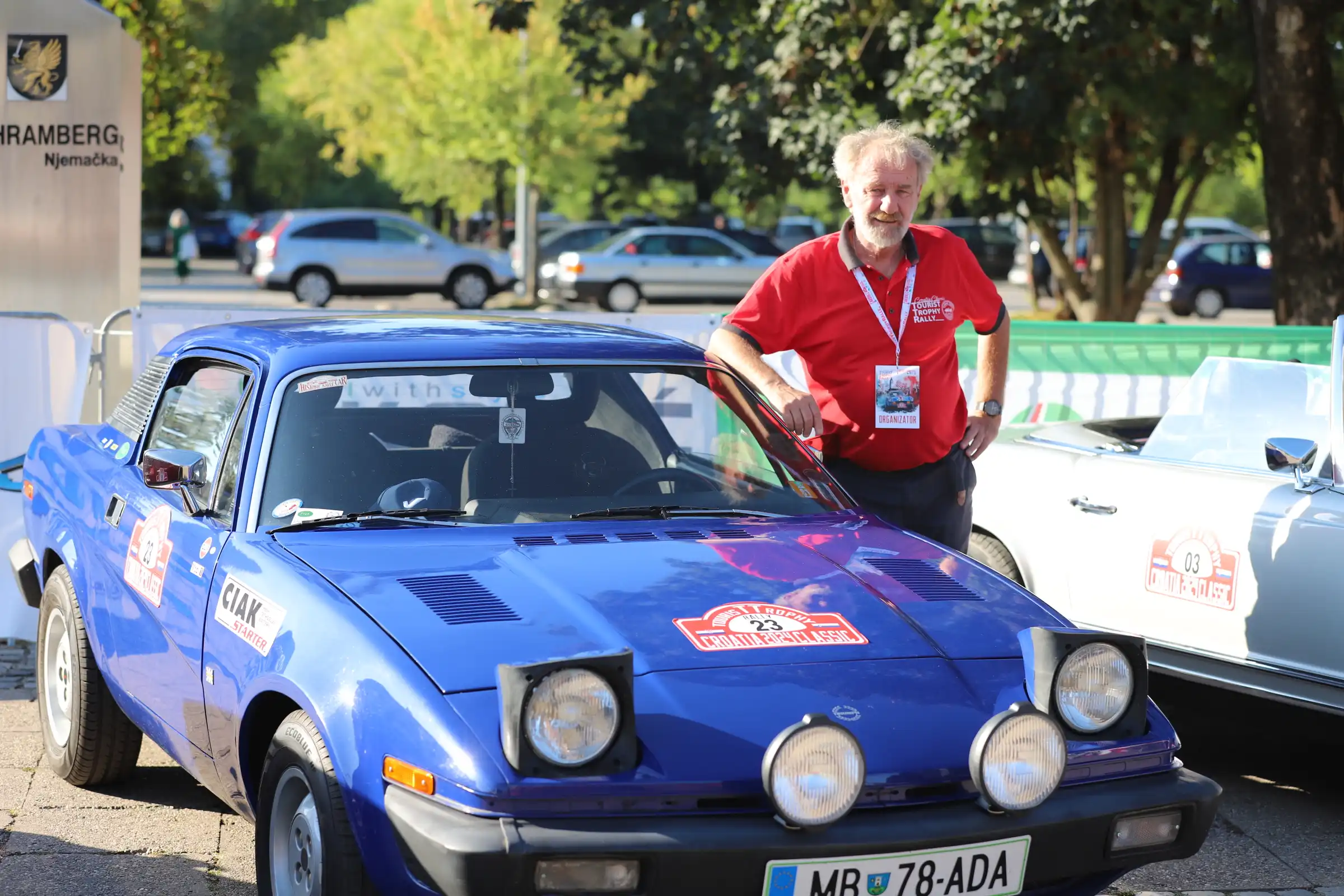 klasični automobili (1) klasični automobili (1)