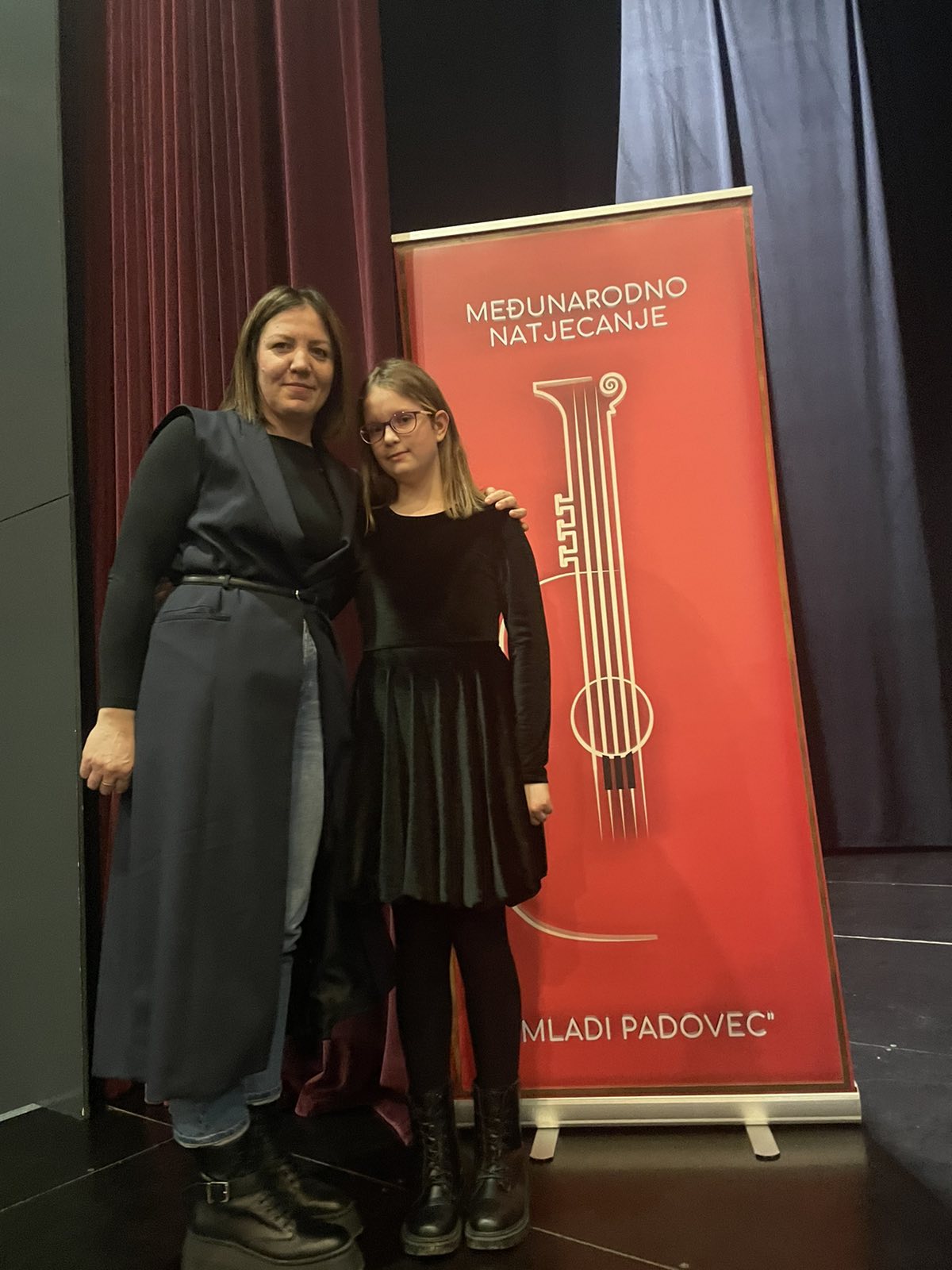 klavir i harmonika (11) klavir i harmonika (11)