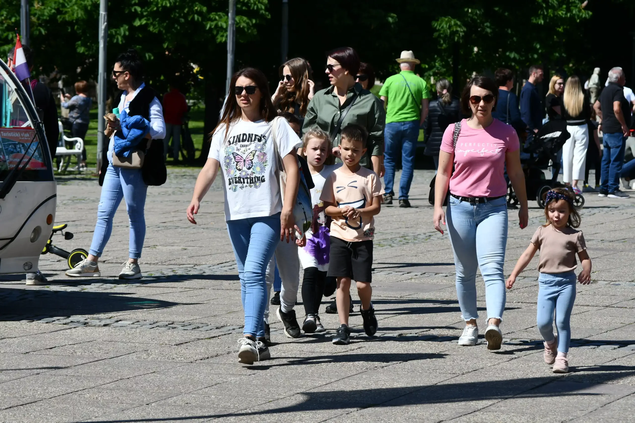 klikom po čakovcu,11.5 (44) klikom po čakovcu,11.5 (44)