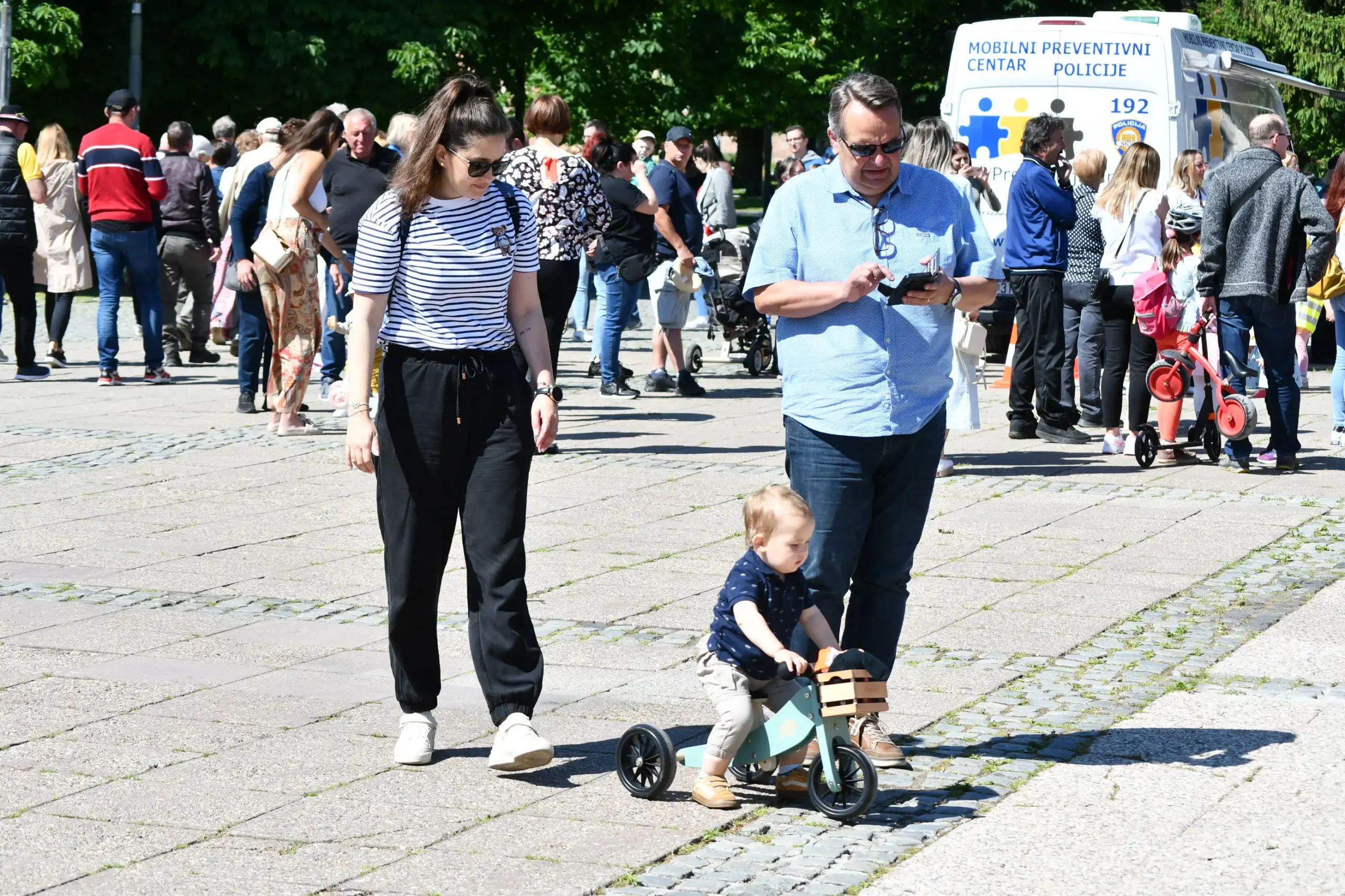 klikom po čakovcu,11.5 (50) klikom po čakovcu,11.5 (50)