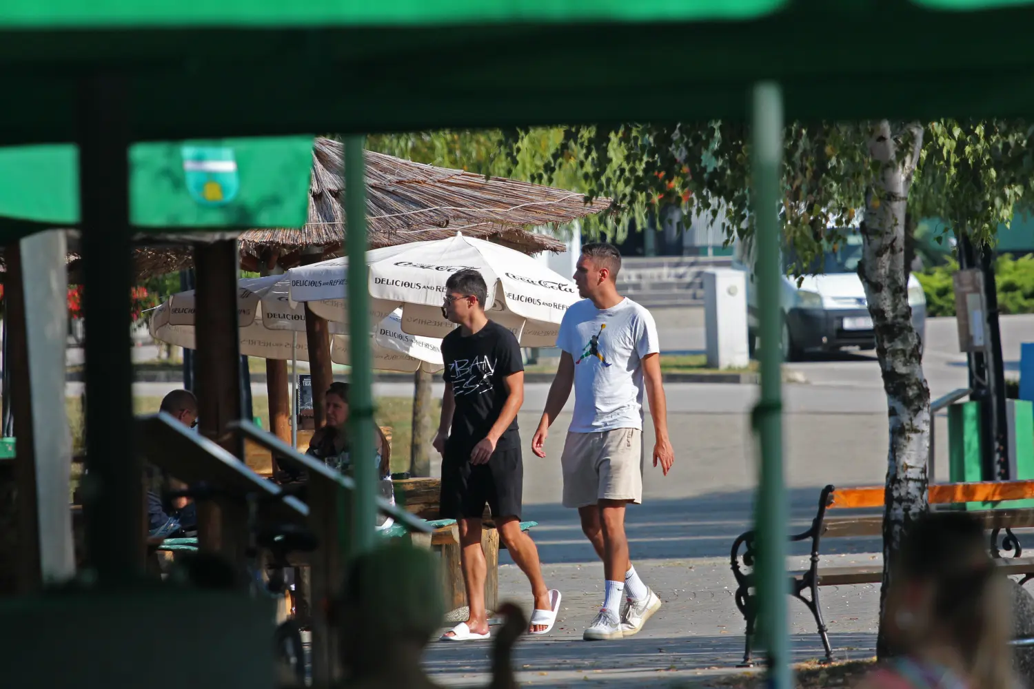 klikom uz muru 18.18 (21) klikom uz muru 18.18 (21)