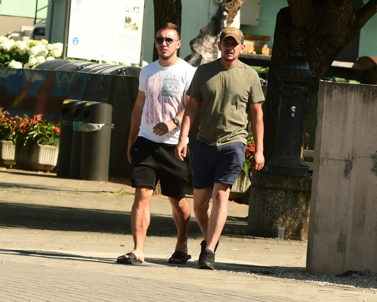 klikom uz muru 22.6.2025 (13) klikom uz muru 22.6.2025 (13)