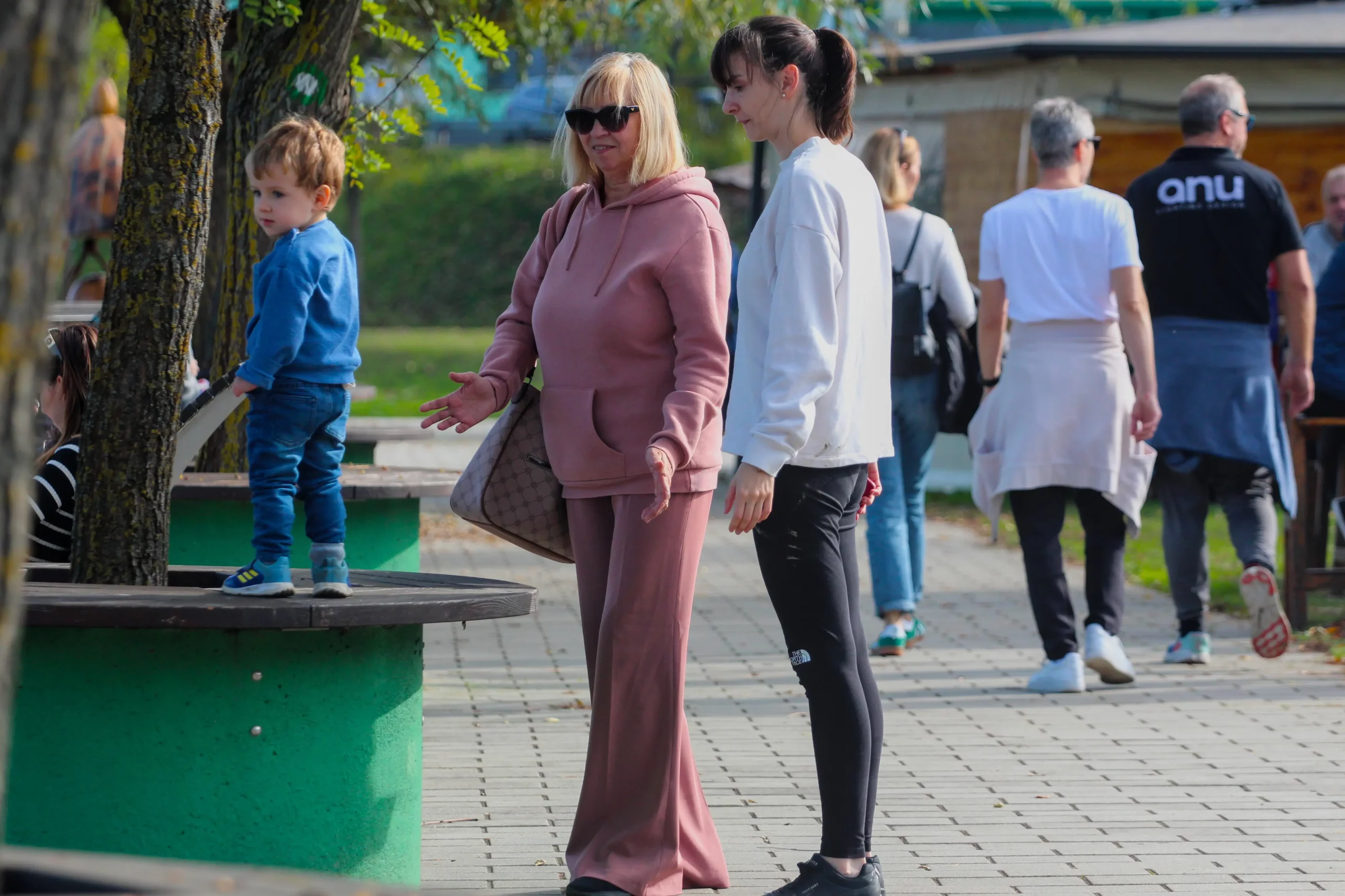 klikom uz muru 27.10 (11)