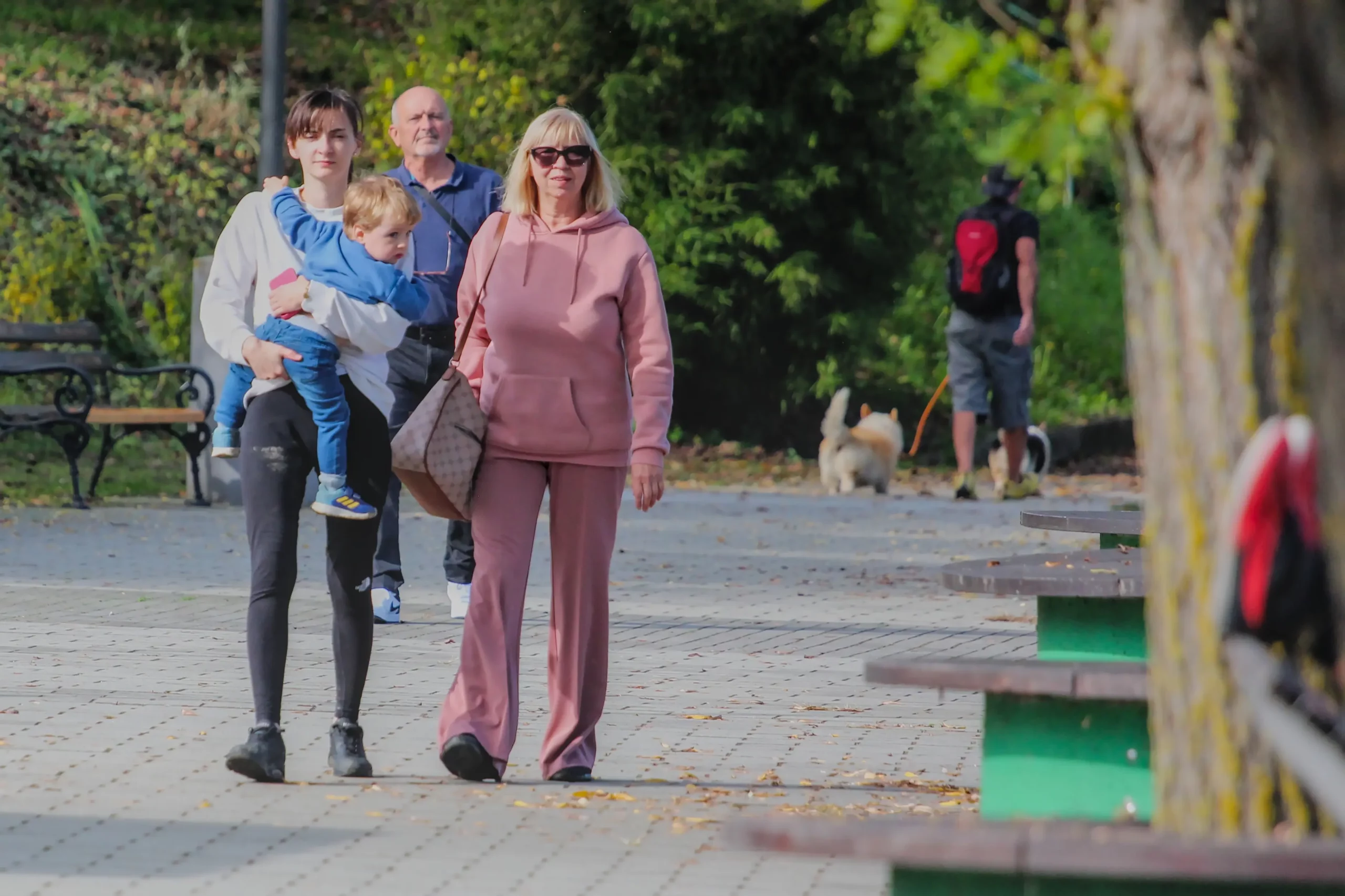 klikom uz muru 27.10 (6)