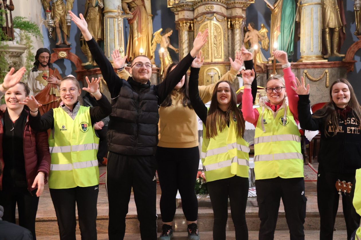 križni put mladih (11) križni put mladih (11)