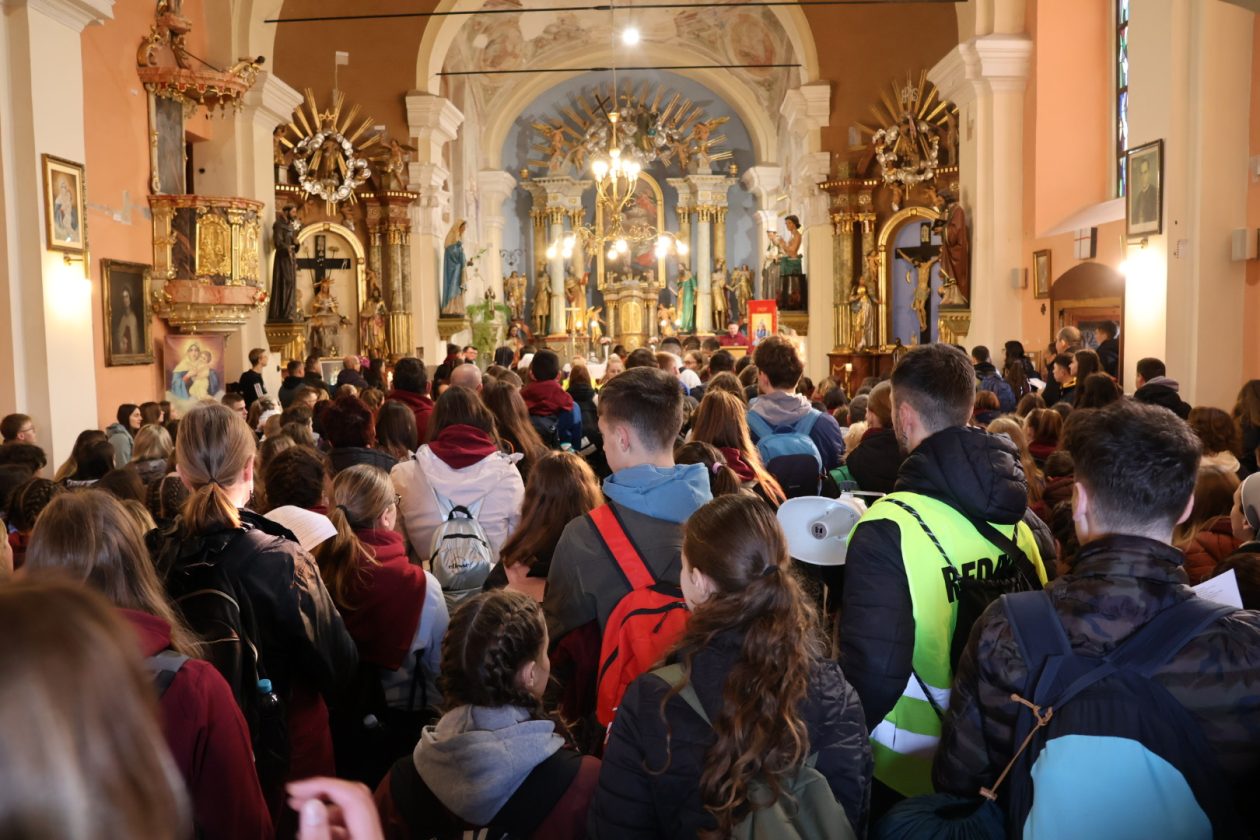 križni put mladih (50) križni put mladih (50)