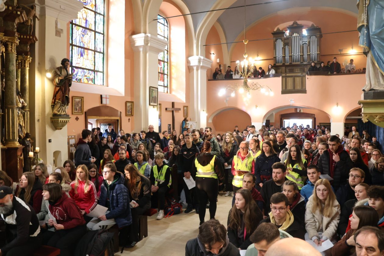 križni put mladih (53) križni put mladih (53)