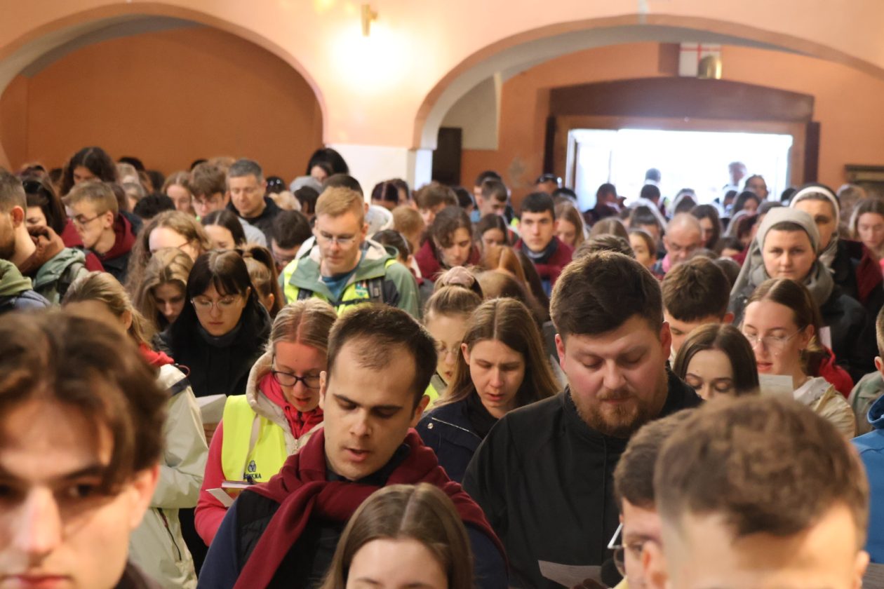 križni put mladih (66) križni put mladih (66)