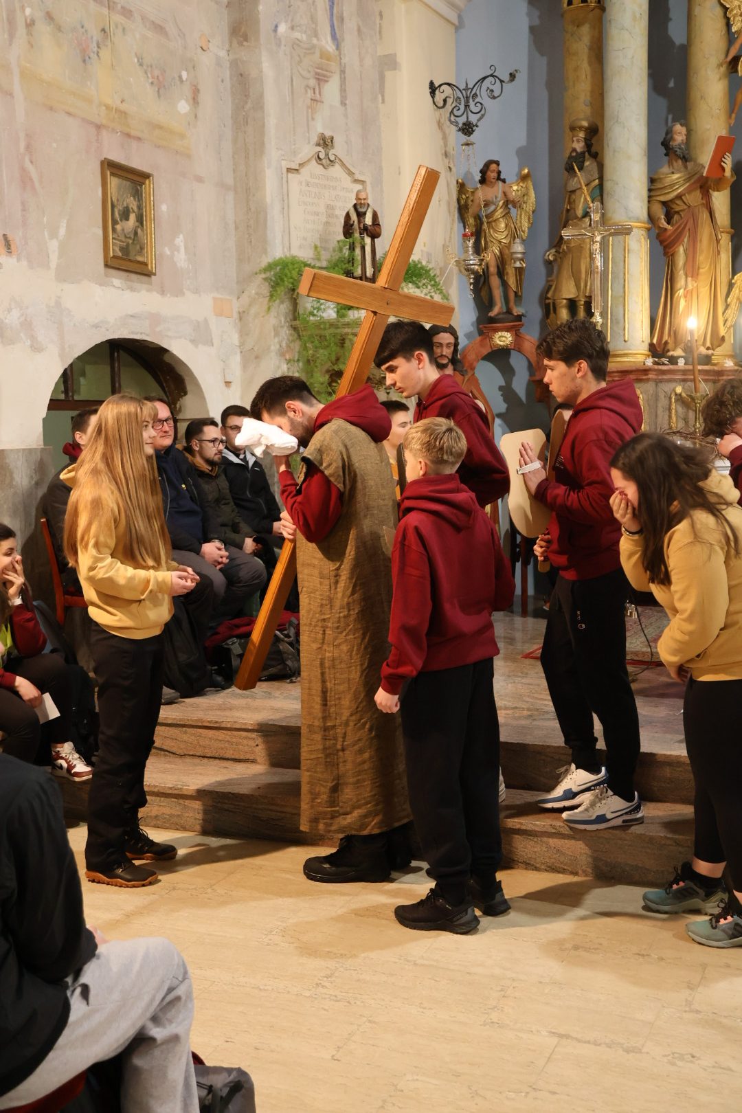 križni put mladih (7) križni put mladih (7)