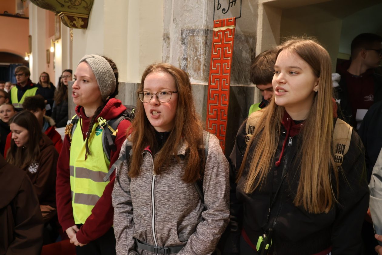 križni put mladih (72) križni put mladih (72)