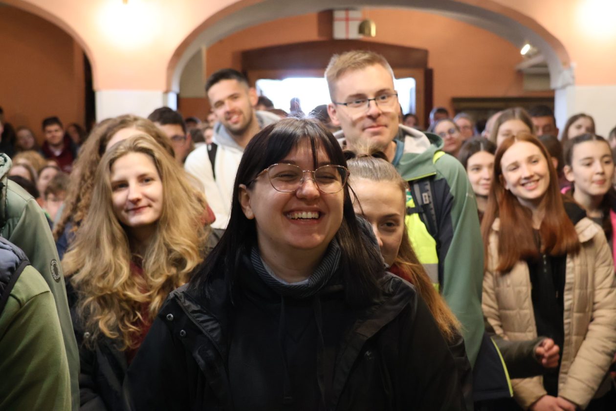 križni put mladih (90) križni put mladih (90)