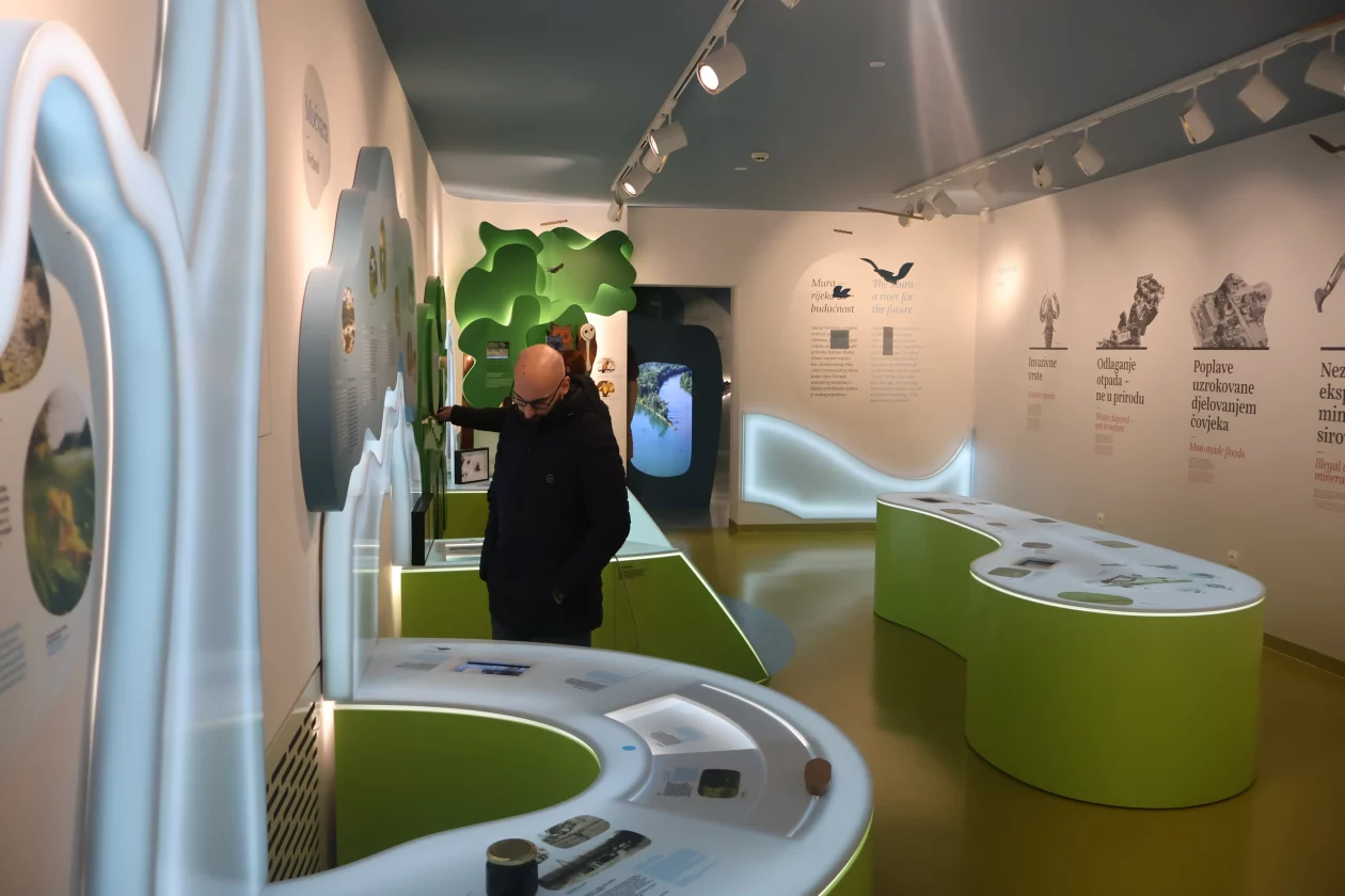 krizovec (24) med dvemi vodami