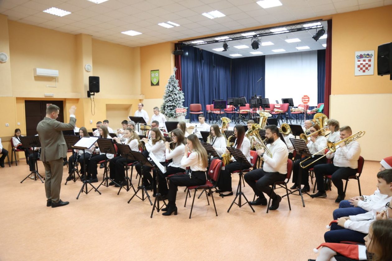 limena glazba Belica božićni koncert (7)