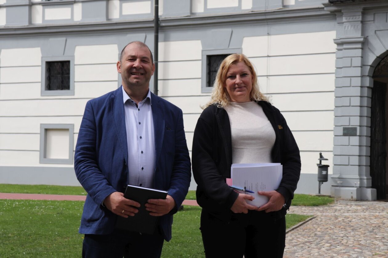 living castles MMČ 6 living castles MMČ