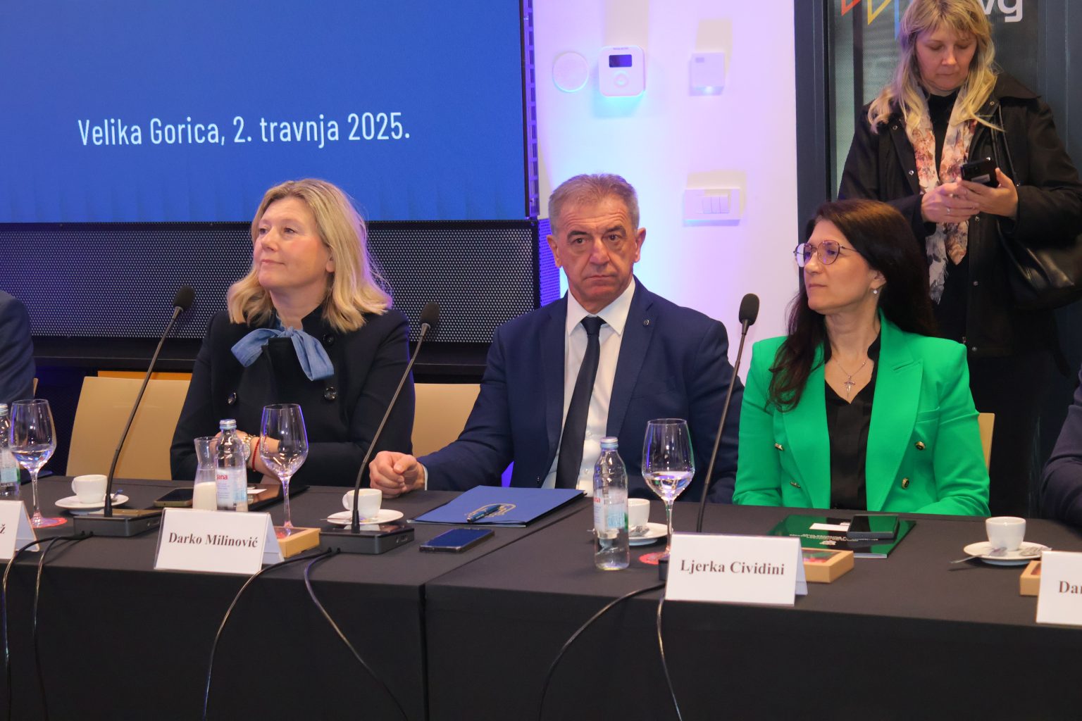 ljerka cividini, andrej plenković, ugovori (6)