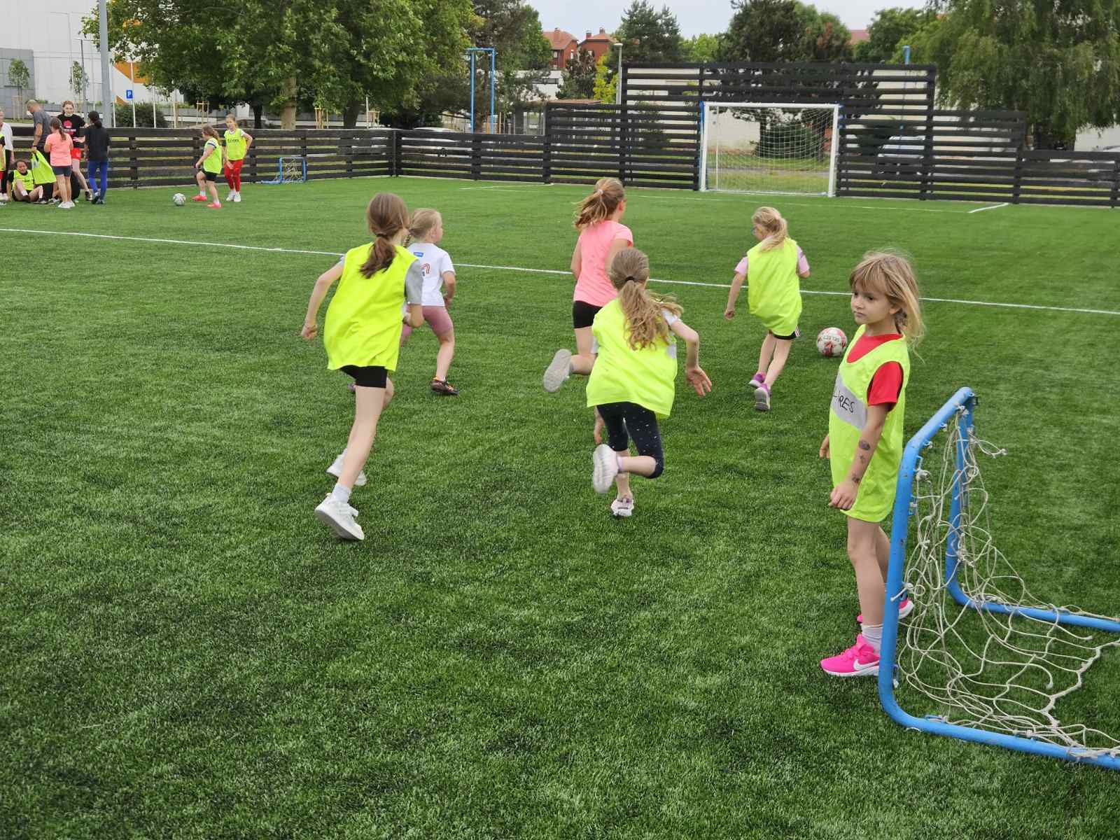 ljetni sportski kampovi, nogomet (3) ljetni sportski kampovi, nogomet (3)