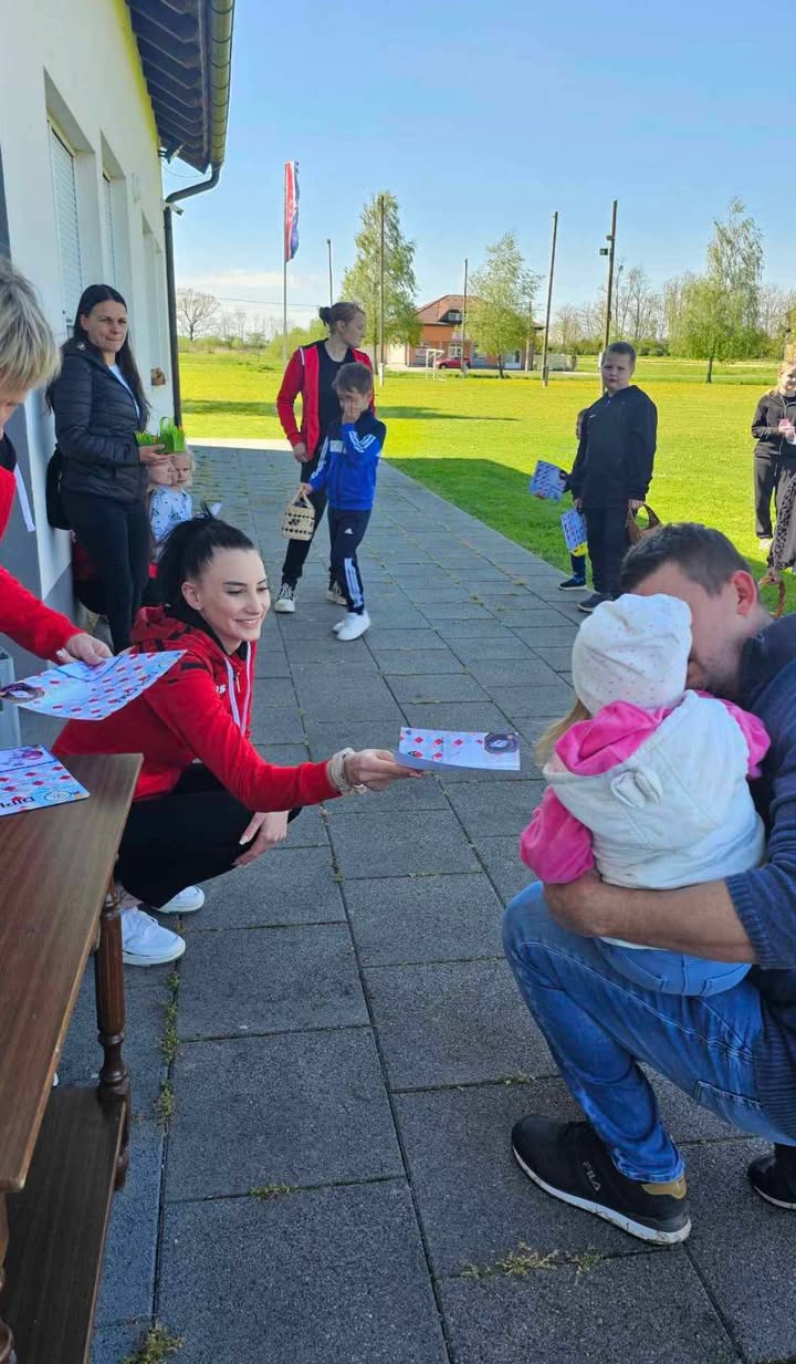 lov na pisanice, potraga celine (2)