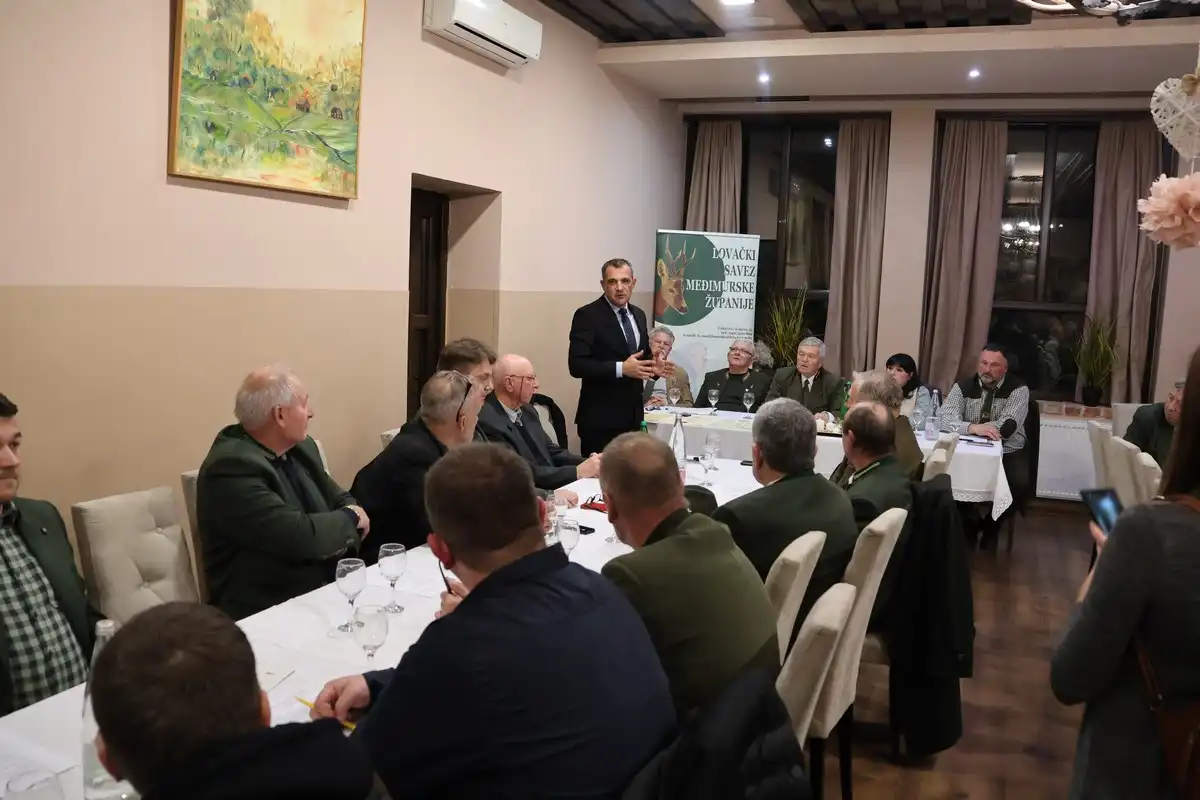 lovci – skupština (17) lovci – skupština (17)