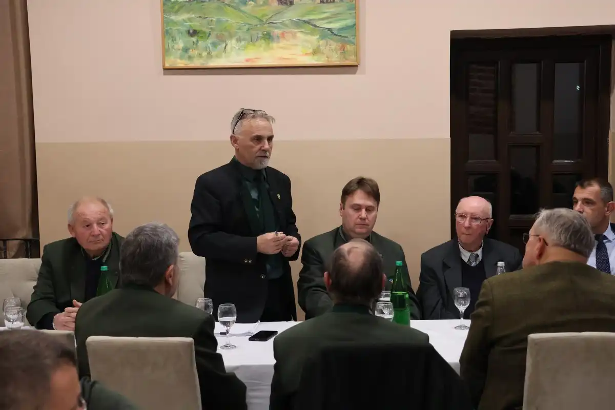 lovci – skupština (18) lovci – skupština (18)