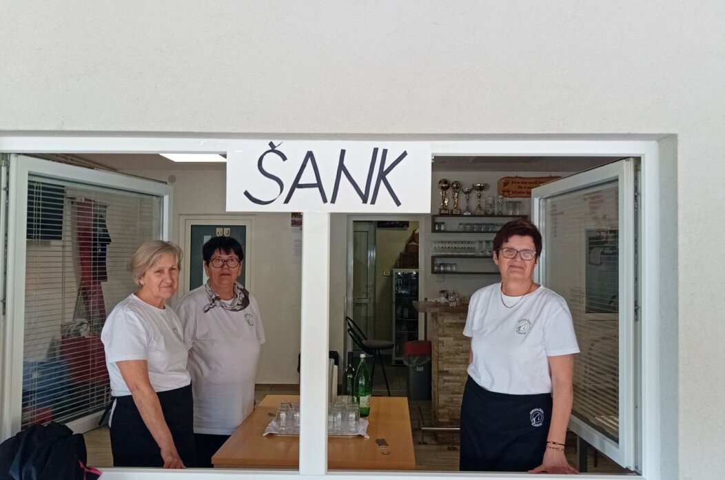 majuško španceranje j2 majuško španceranje