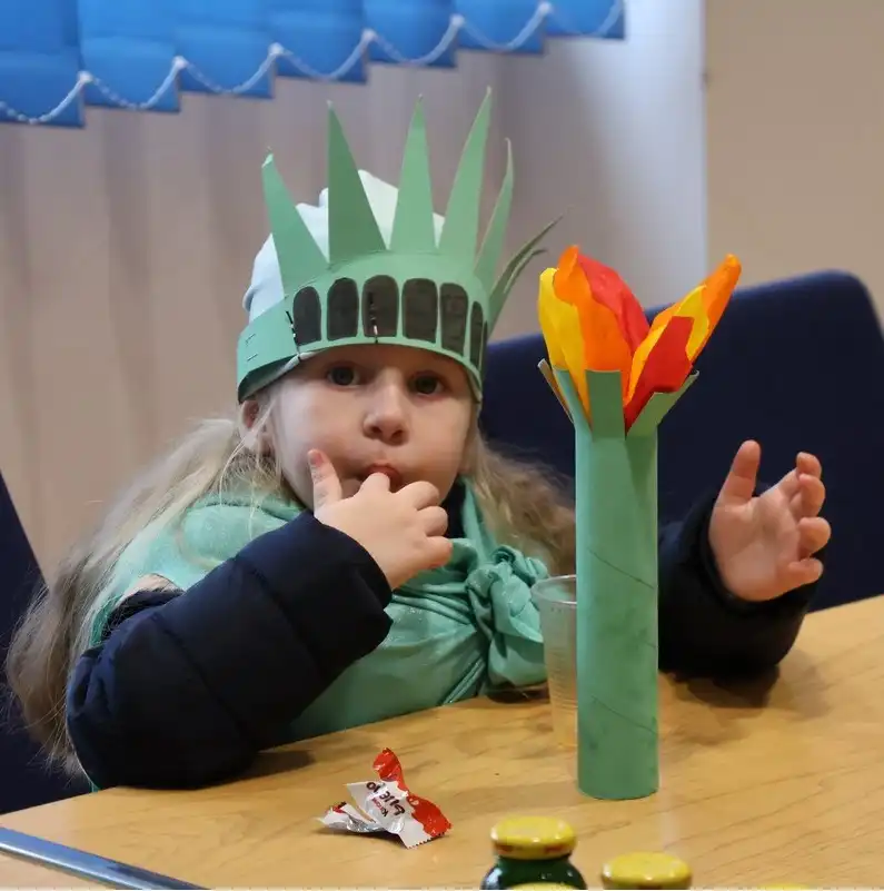 male maškare (5) male maškare (5)