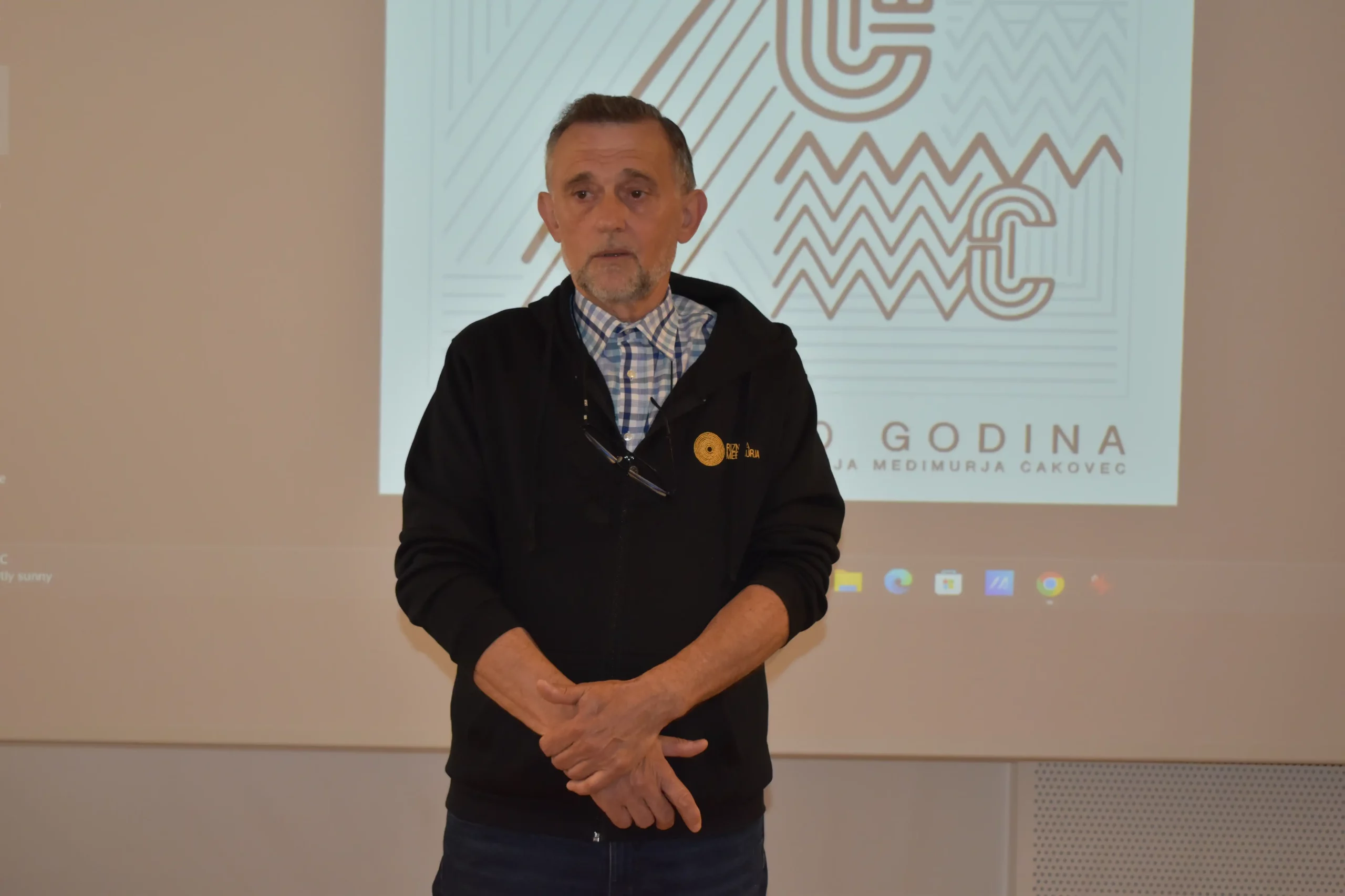 mali kustosi, 2024 (8) mali kustosi, 2024 (8)