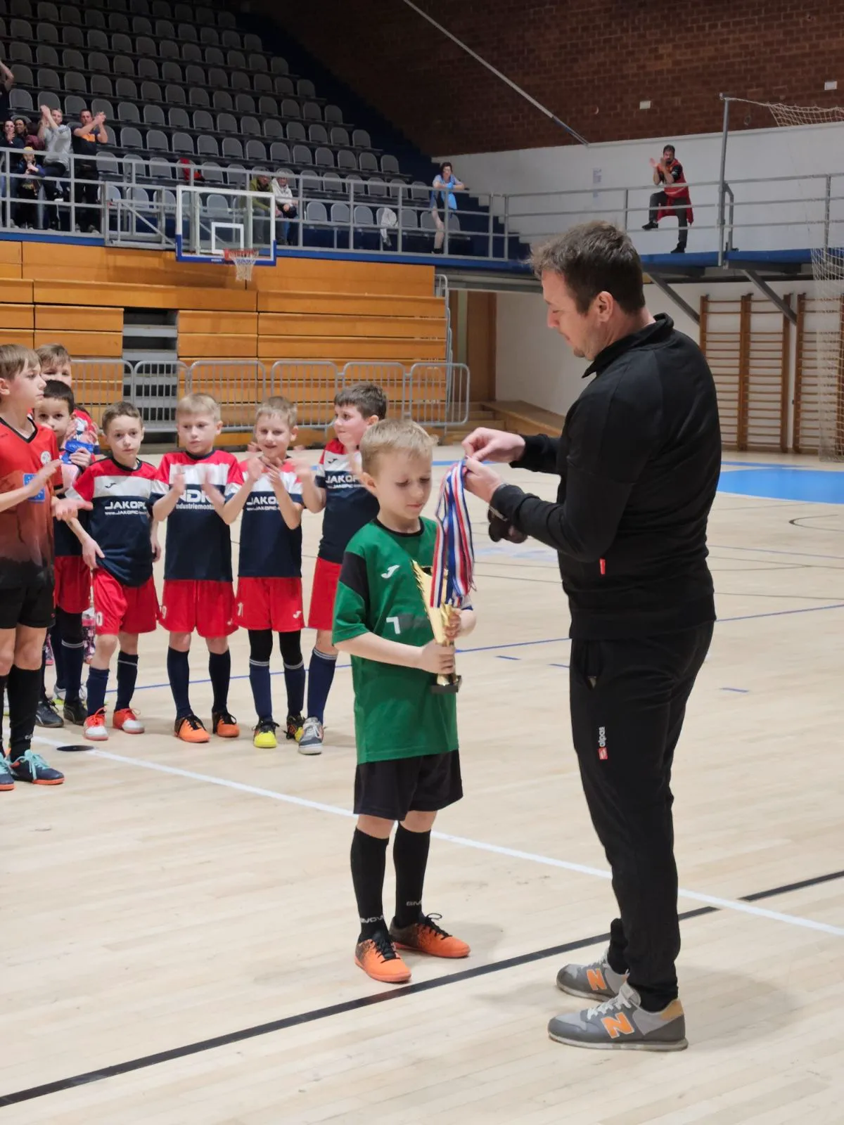 mali nogometaši (104) mali nogometaši (104)