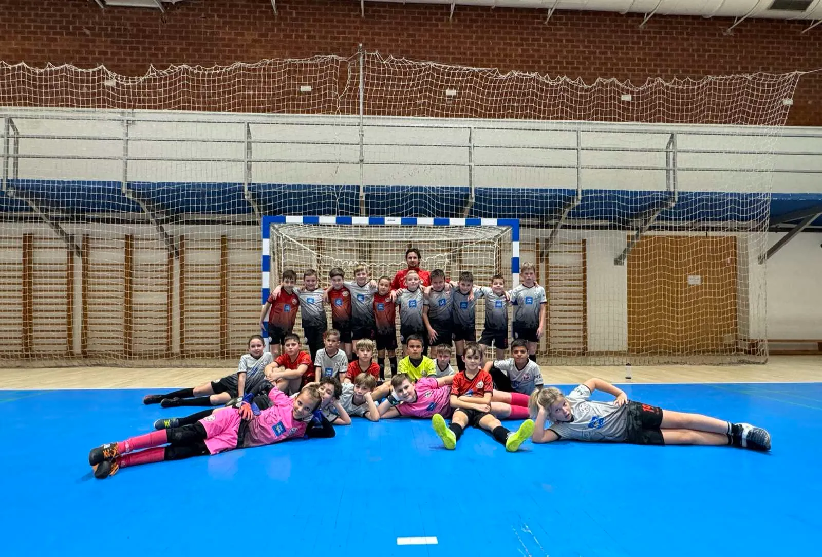 mali nogometaši (13) mali nogometaši (13)