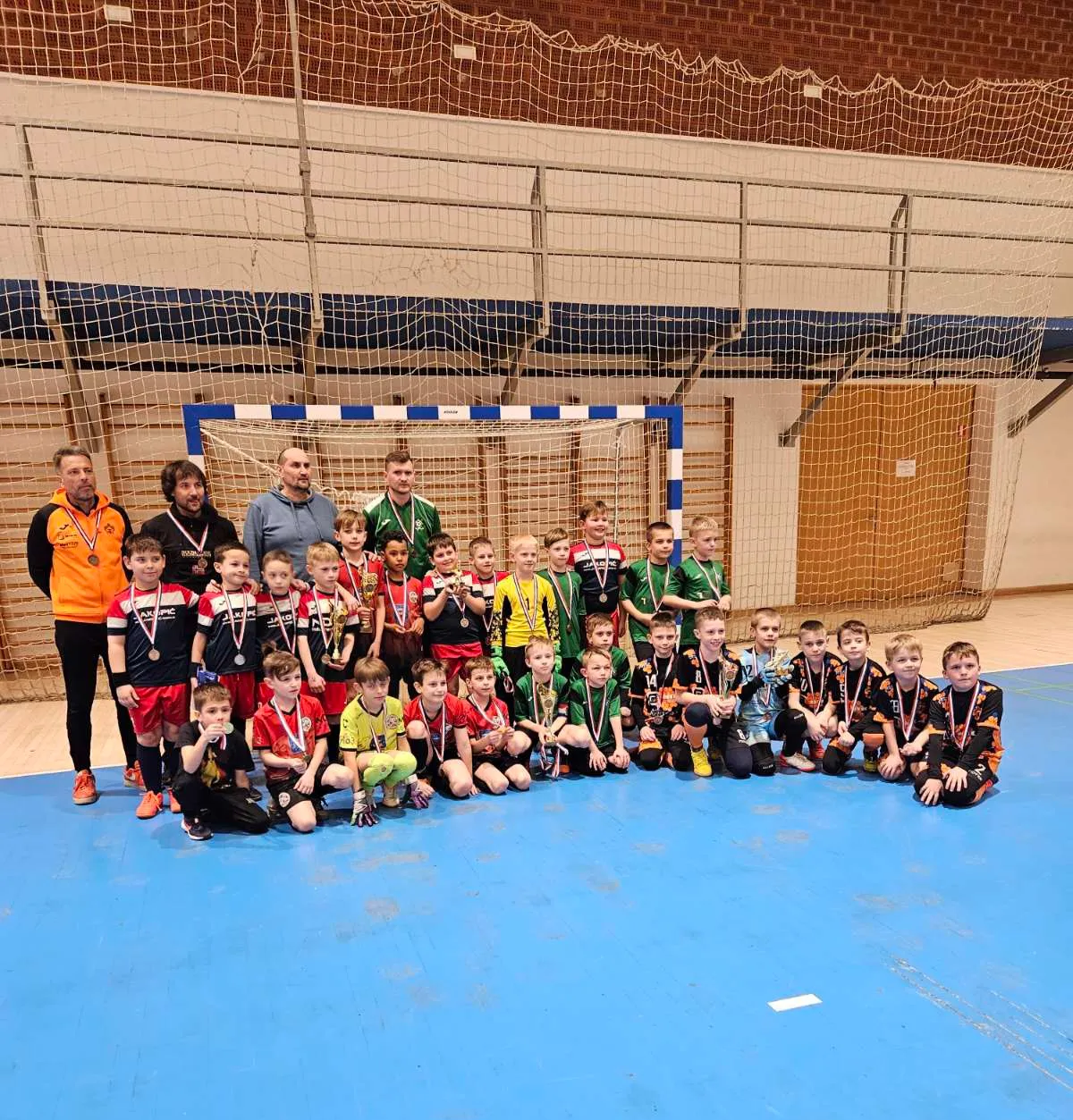 mali nogometaši (25) mali nogometaši (25)