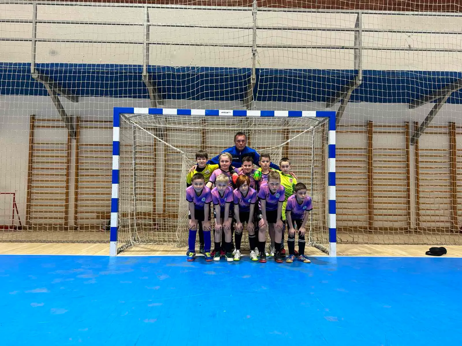 mali nogometaši (30) mali nogometaši (30)